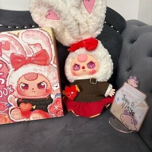 Baby three valentine limited edition 400%